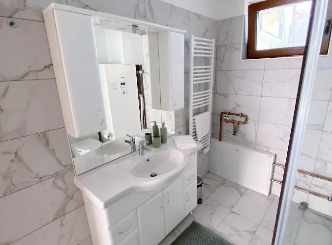 Piros Nyaraló Tihany